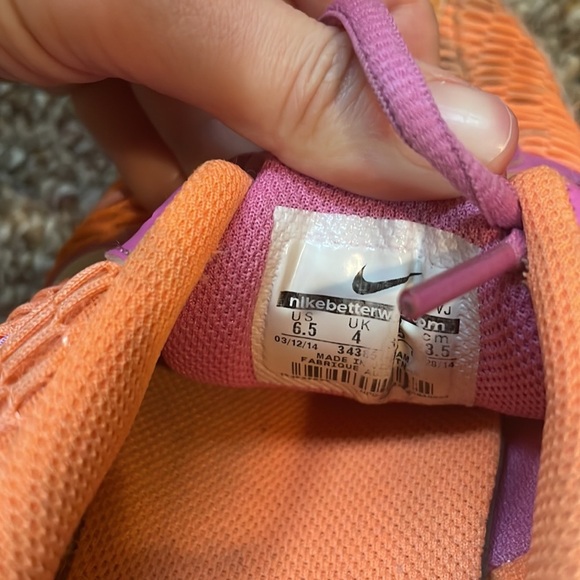 Women’s Nike Air Max Torch 4 Shoes - Picture 8 of 9